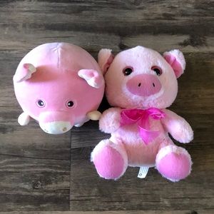 Bulls-i-Toys Stuffed Toy Pigs